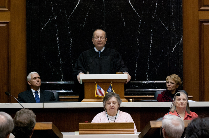 Chief Justice Brent E. Dickson speaking at the 2013 State of the Judiciary