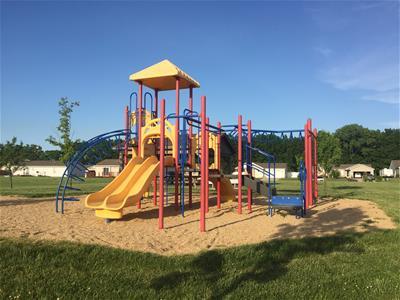 playground-equipment-bolinger-2.jpg