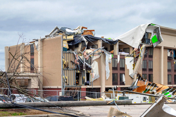 Tornado damage to multistory building