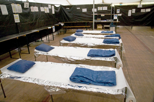 Emergency shelter cots Emergency shelter cots