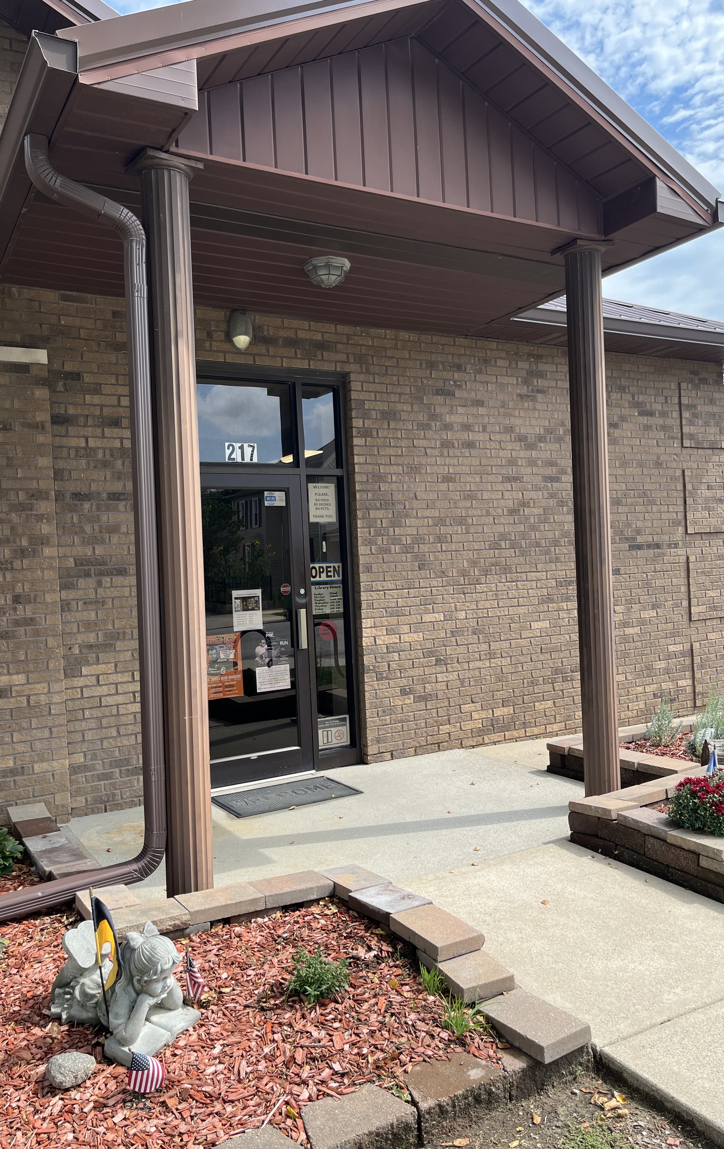 Front of FPL porch area.