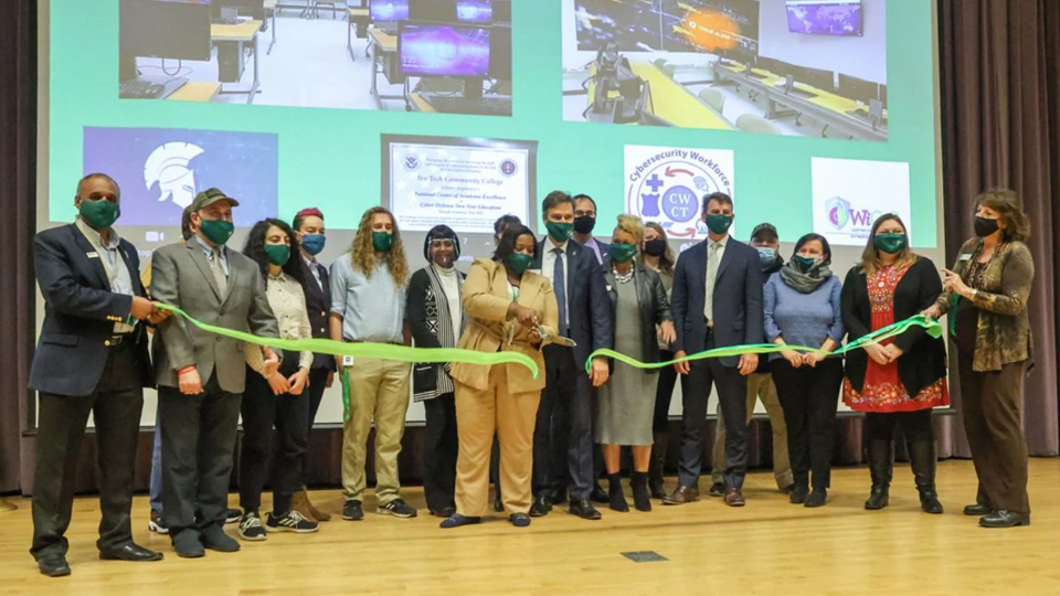 $URLMapContent.image.altTag