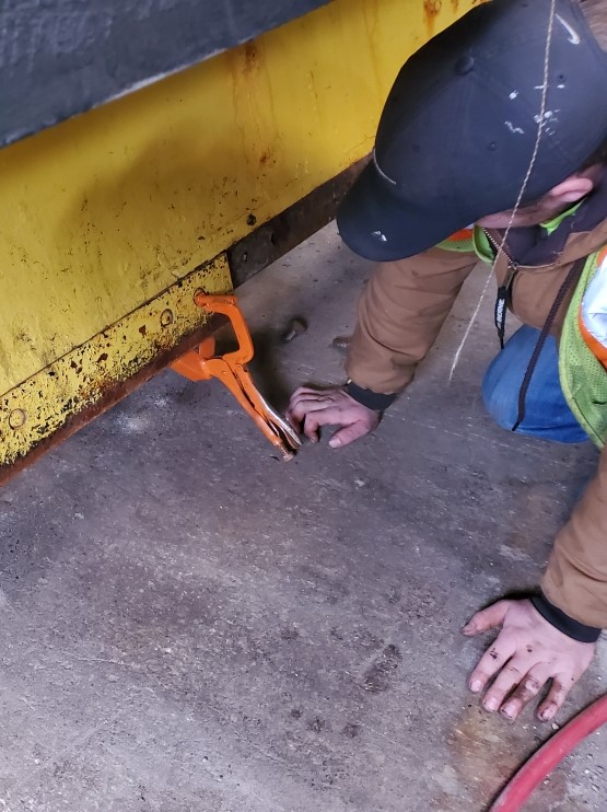 plow bolt clamp in action