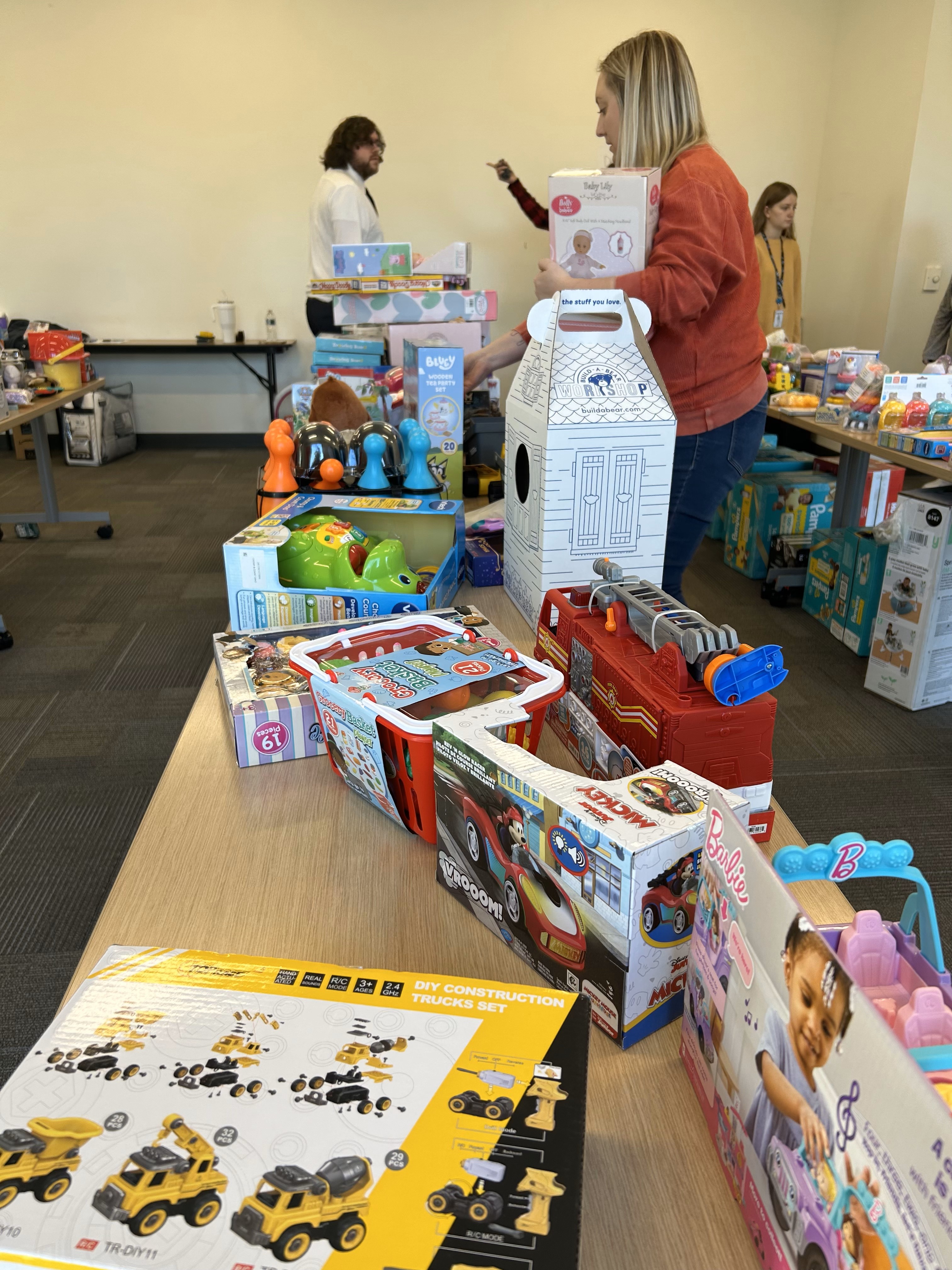 Unpacking toys