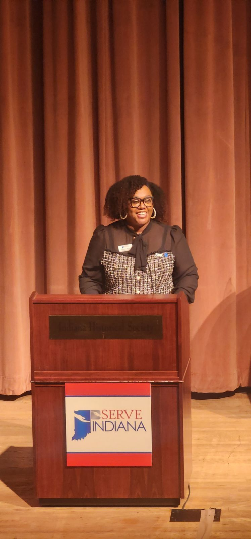 Kim-Woods,-Presenting.jpg