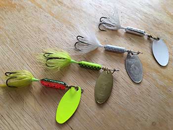 In-line spinner lures