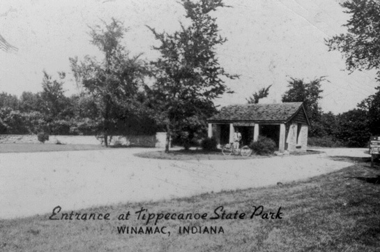Gate house at Tippecanoe River State Park
