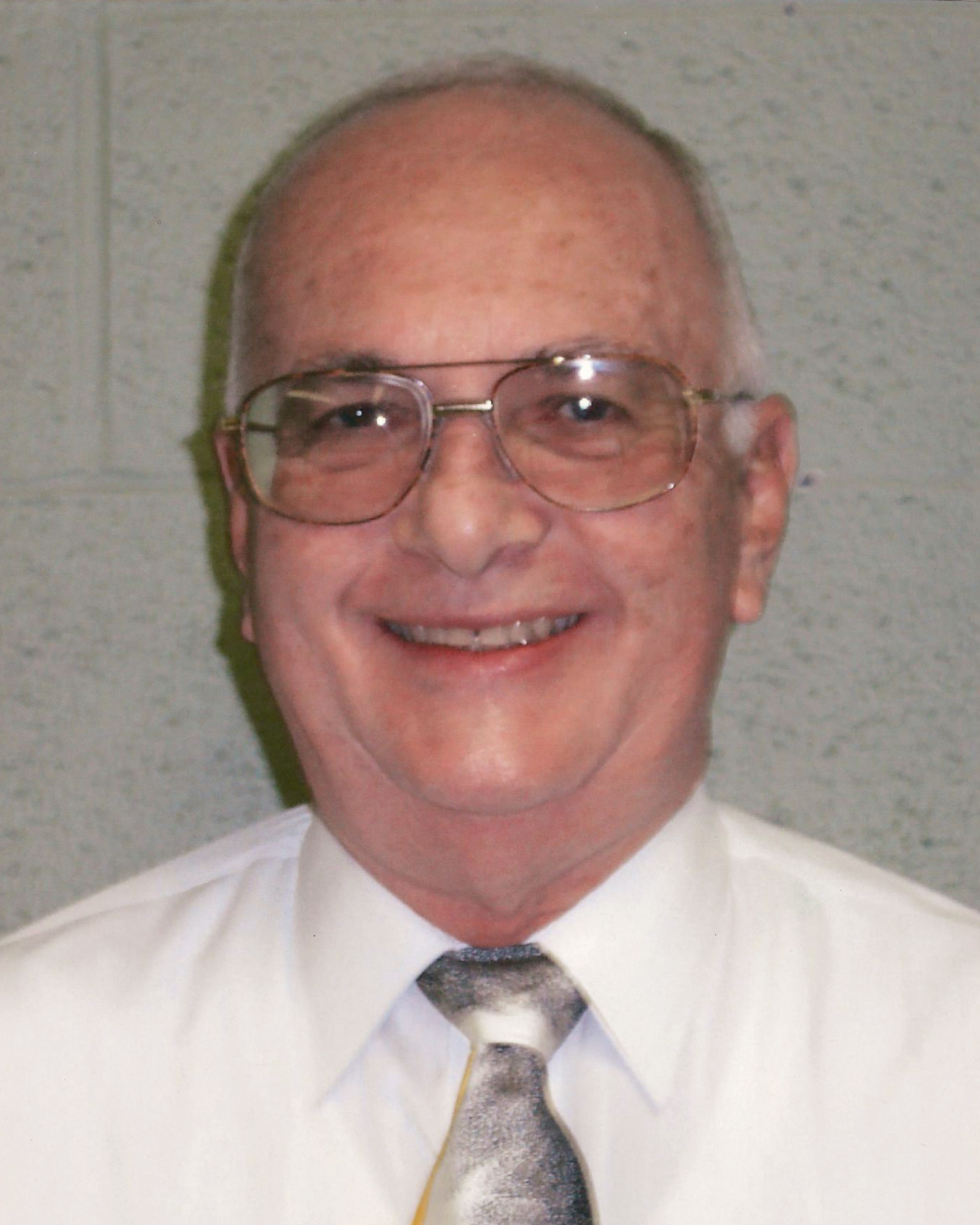 Headshot of Commissioner Cohn