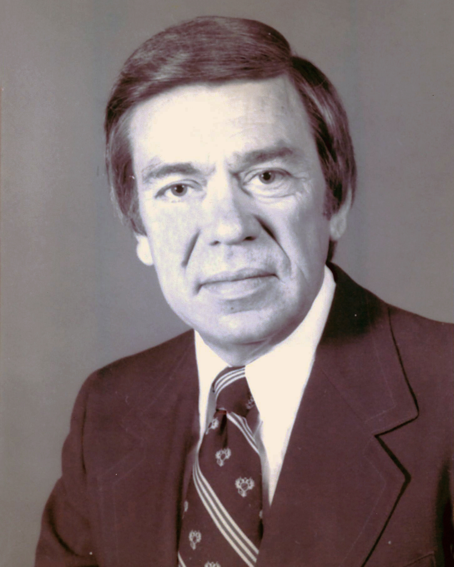 Headshot of Commissioner Faulkner