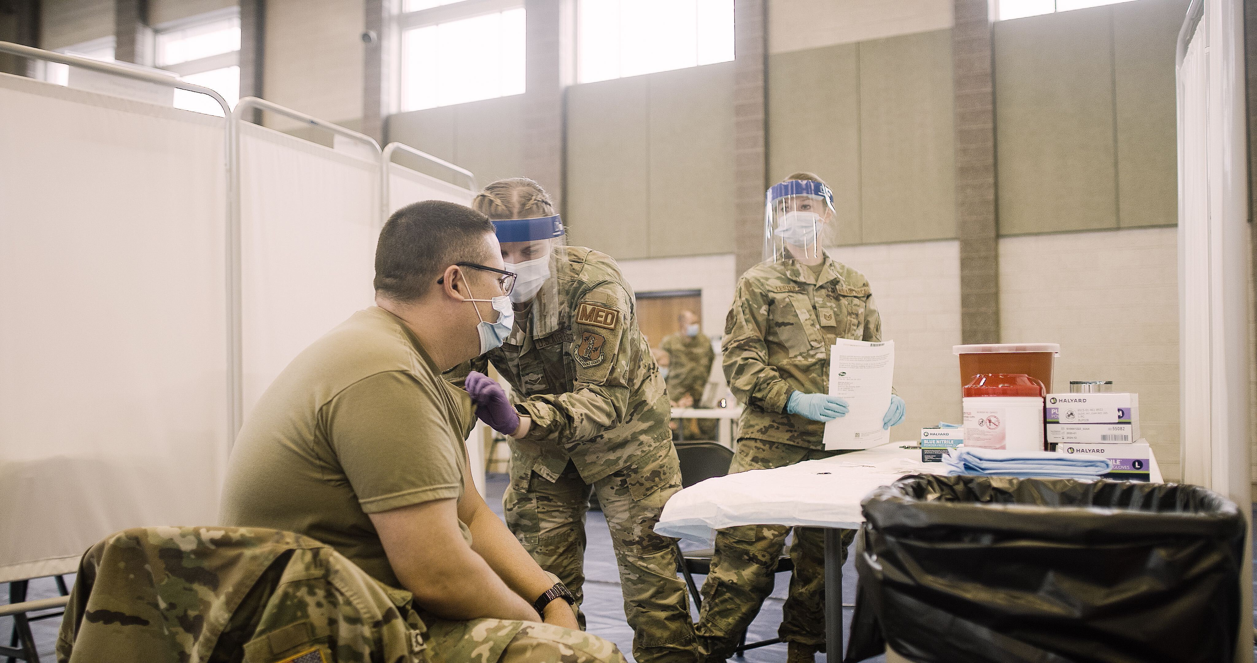 Frontline Hoosier Guardsmen receive COVID vaccination