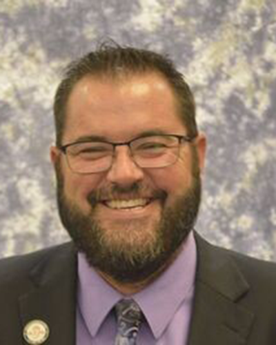 Dustin Warren headshot